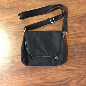 lululemon party om bag