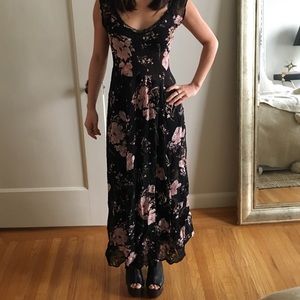 Kimchi Blue floral boho dress never worn