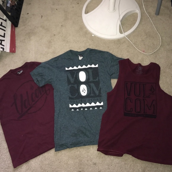 4 kids Volcom shirts