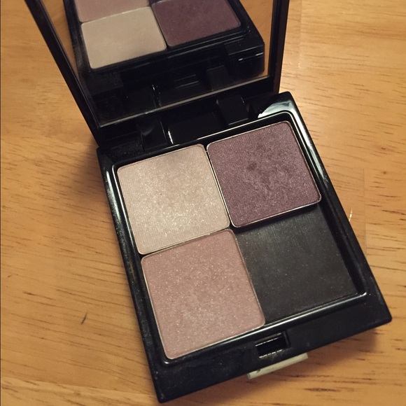 Trish McEvoy Eyeshadow/Blush Double Decker Compact