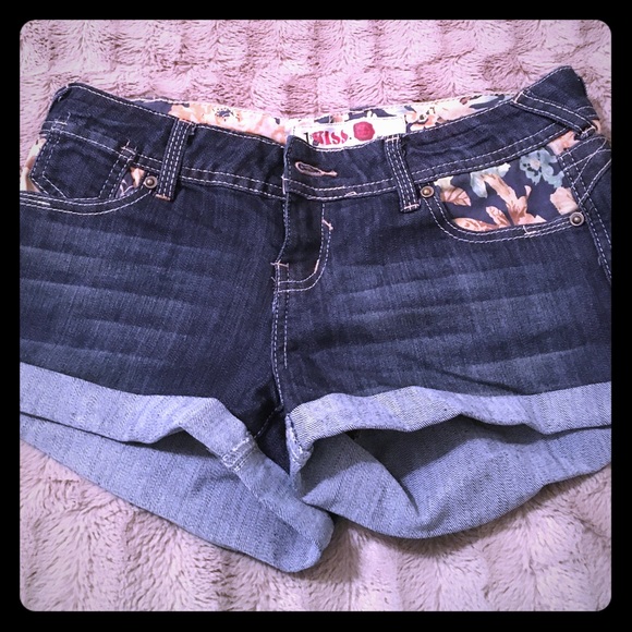 Denim shorts with floral decal junior sz 3