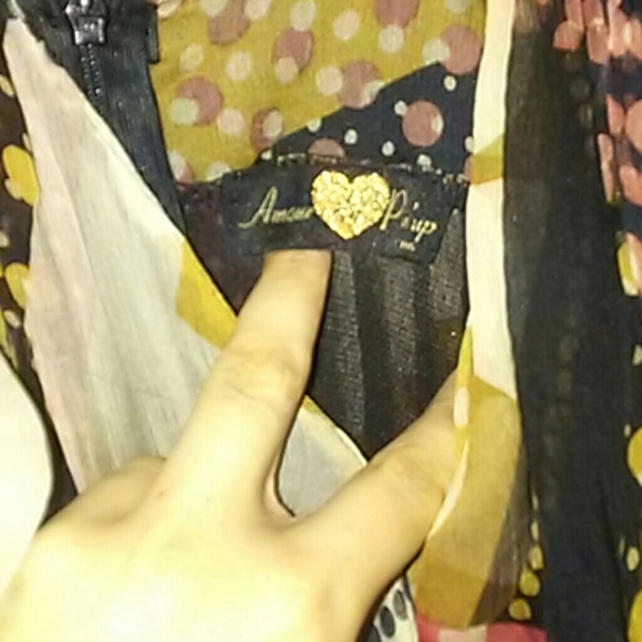 Beautiful Dress - Picture 2 of 4