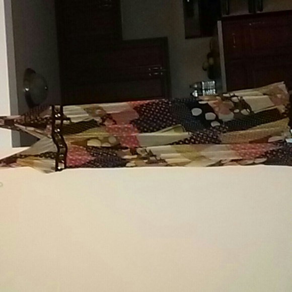 Beautiful Dress - Picture 3 of 4