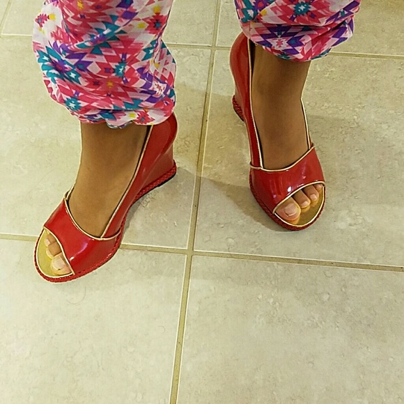 $$New no tag  Metro 7 red plataform size 8