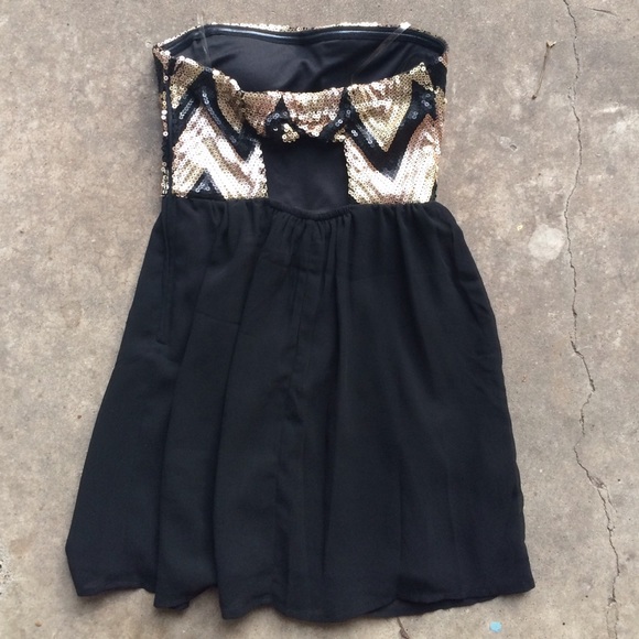 Gold sequin cocktail dress - Picture 2 of 2