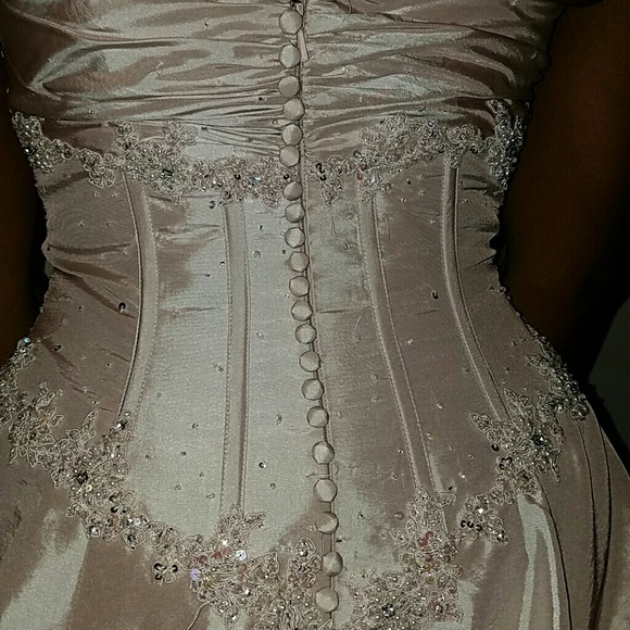 Blush pink wedding dress - Picture 2 of 4