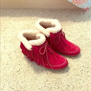 Koolaburra by UGG women's wedge booties size 8