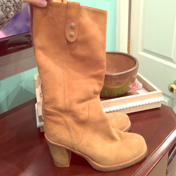 UGG Shoes - Ugg boots 🎄🙏🏻😍😍