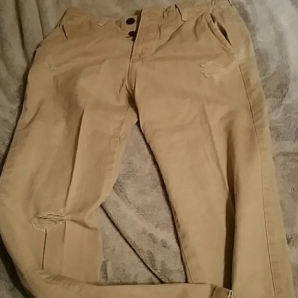 Hollister khakis - Picture 1 of 2