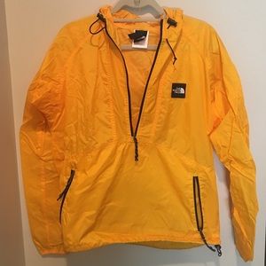 North Face Men's Small Lightweight Raincoat