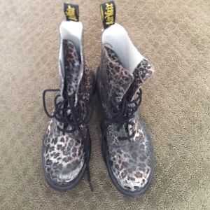 Leopard print Dr. Marten's