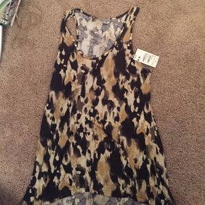 Rubbish multi color tank. NWT. Medium