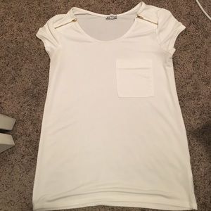 Dress blouse with pocket