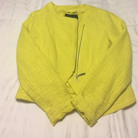 Beautiful Jacket - Picture 2 of 4