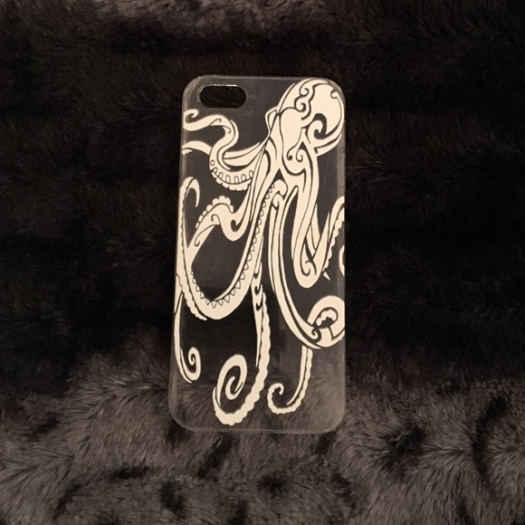 Clear iPhone 5/5s with white octopus design.