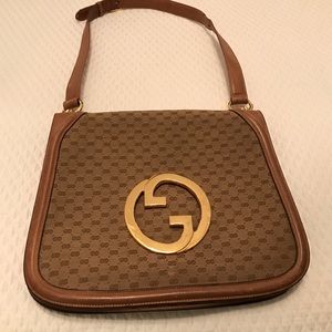GUCCI Signature vintage leather purse