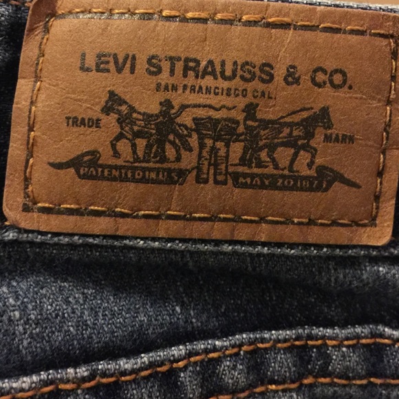 Boot cut Levis - Picture 2 of 3