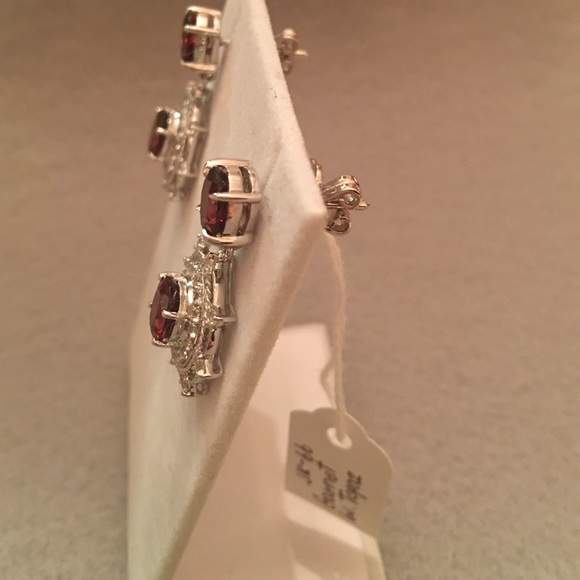 Drop Earrings - Picture 2 of 4