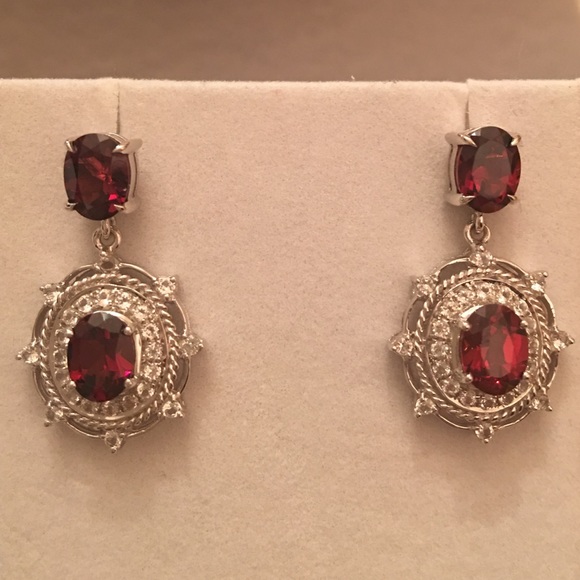 Drop Earrings - Picture 3 of 4