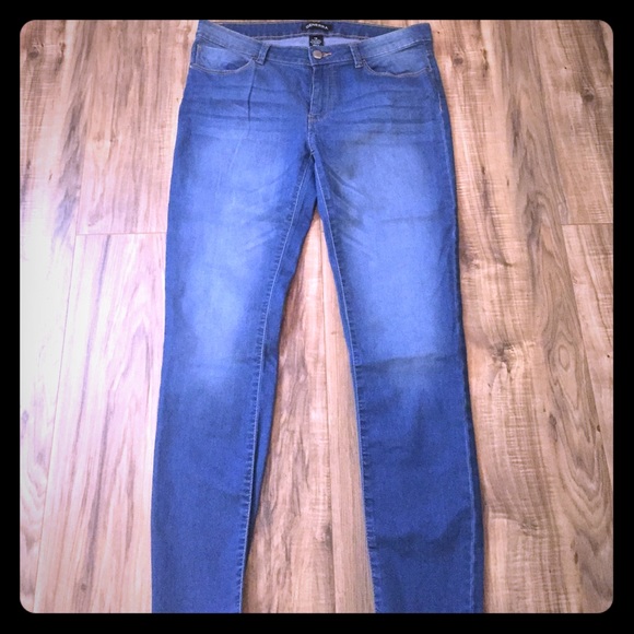 Medium blue skinny jeans