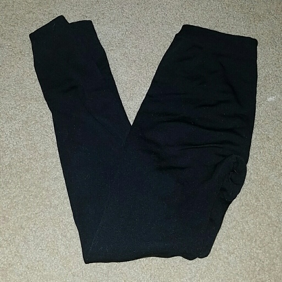 Black leggings