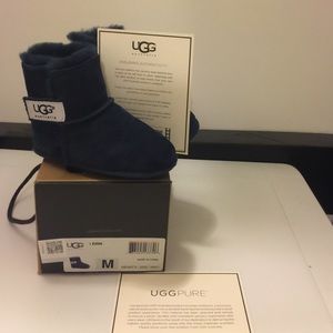 Brand New infant Uggs. Size 12-18 months.