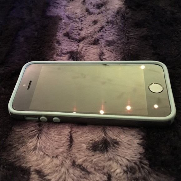 Greyish/navy and aqua speck case for iPhone 5/5s - Picture 3 of 4