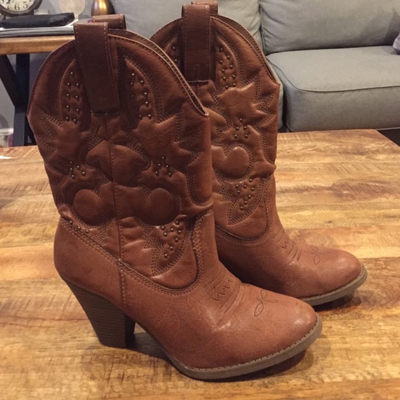 Cowboy boots