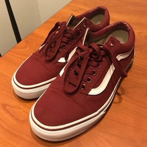 Old Skool red/burgundy Vans shoes