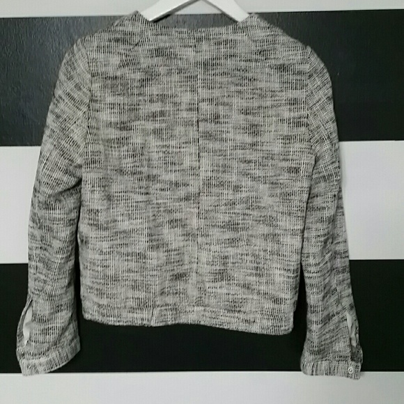 4/$30 HM Jacket - Picture 2 of 4