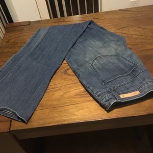Vera Wang boot cut jeans