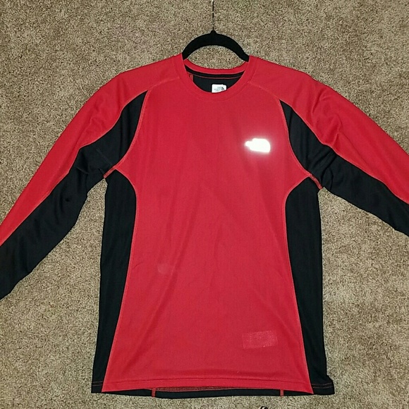 North Face men's long sleeve athletic shirt.