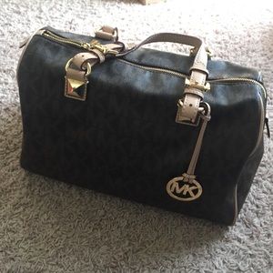 Final price 🚨Large Michael Kors satchel