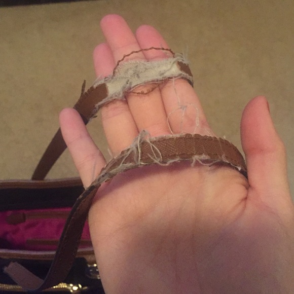 Michael Kors tote - Picture 2 of 3