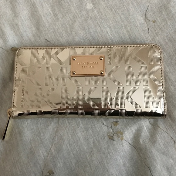Michael Kors Gold Wallet