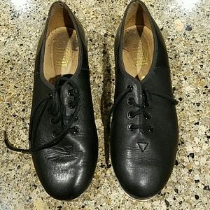 Tap shoes