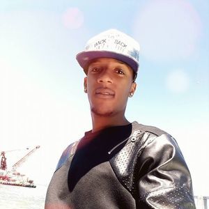 Meet your Posher, Devin
