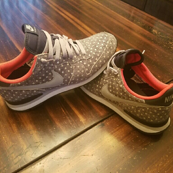 Nike internationalist men's shoes