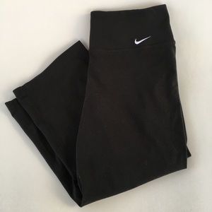 Nike Dri-Fit Regular fit capris, medium