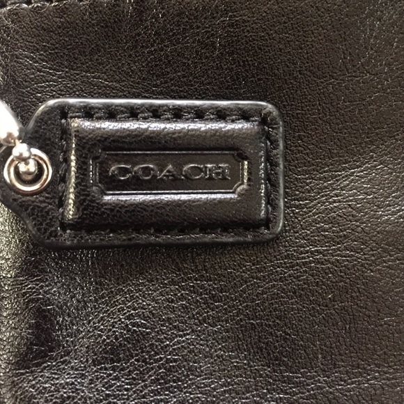 Coach wristlet - Picture 3 of 3