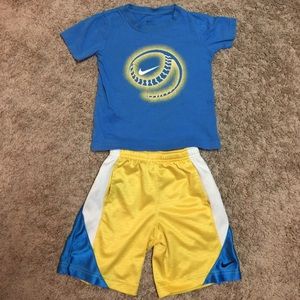 Nike size 5 short set