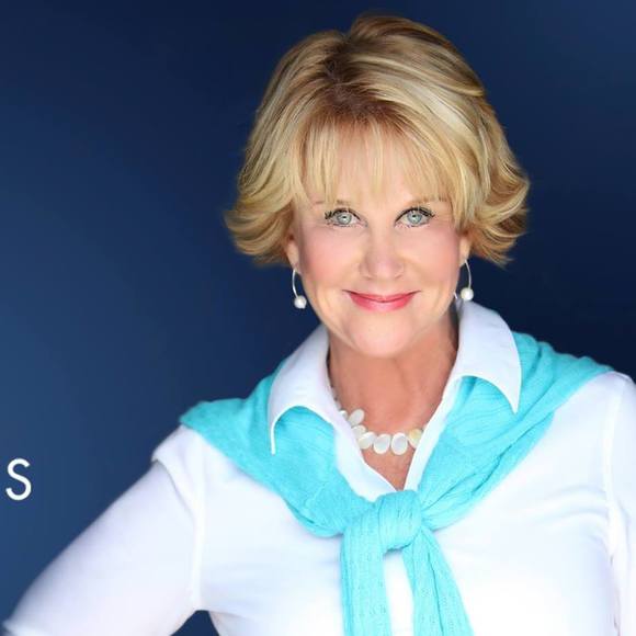 Meet your Posher, Debi