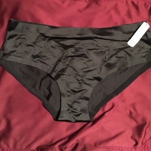VS NEW Hiphugger no-show Panties