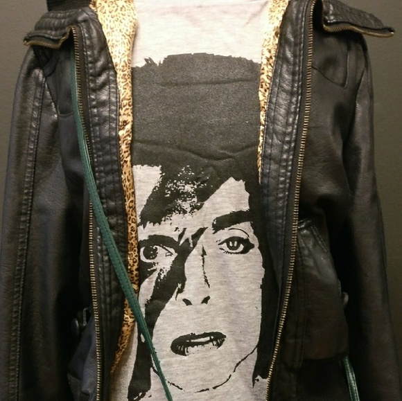 Unisex "Pop Fusion" 1/2 Prince 1/2 David Bowie Tee - Picture 2 of 4