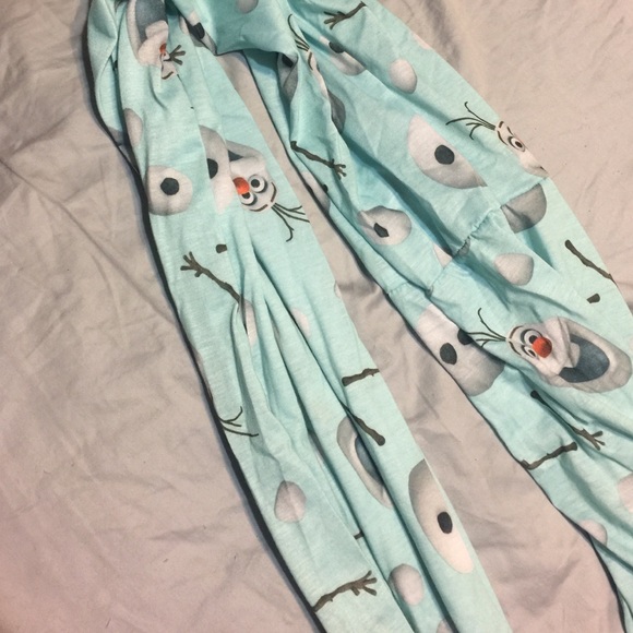Scarf Olaf