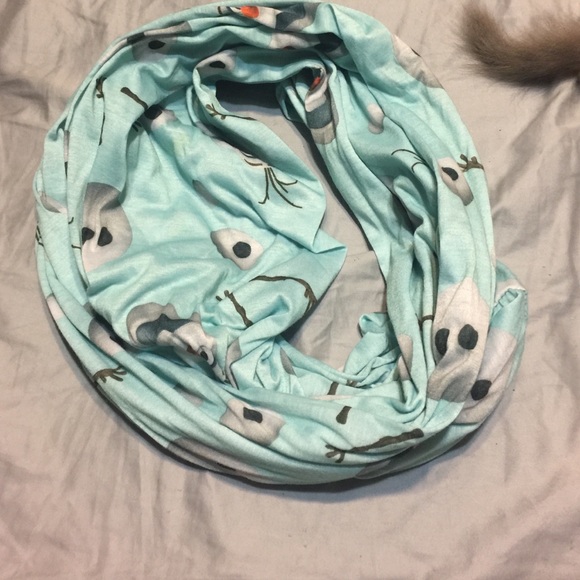 Scarf Olaf - Picture 2 of 2
