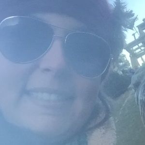 Meet your Posher, Casey