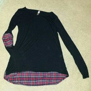 Long sleeve tunic with flannel plaid detail