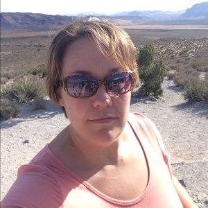 Meet your Posher, Sara