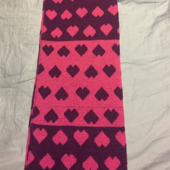 Heart scarf